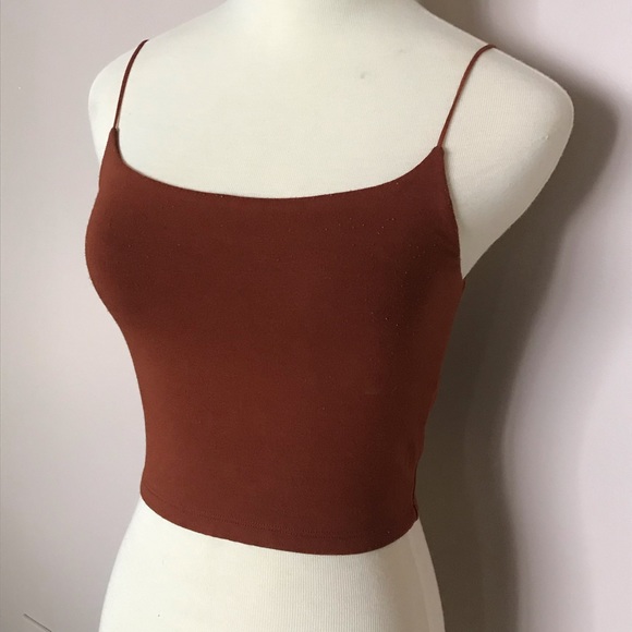Aritzia Tiny Tank - Picture 2 of 3